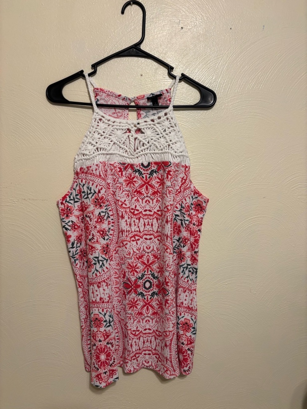 Torrid Crochet Macrame Tank Top Boho Floral Red White Size 1 (14/16) NWT